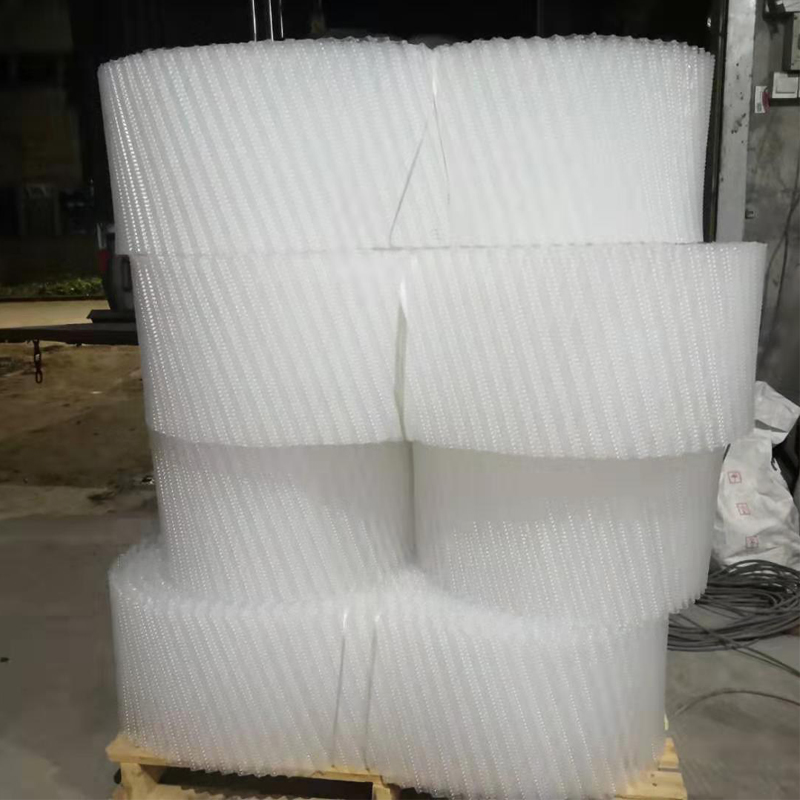 200 tonnia lasikuituvahvistettua muovia korkean lämpötilan jäähdytystornia